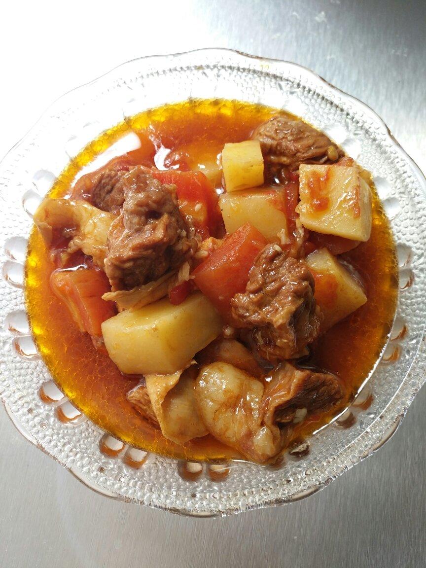 番茄土豆炖牛腩