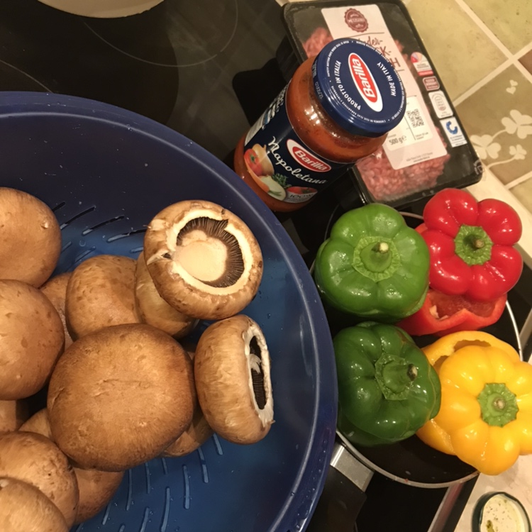 生酮牛肉烤蘑菇彩椒的做法 步骤1