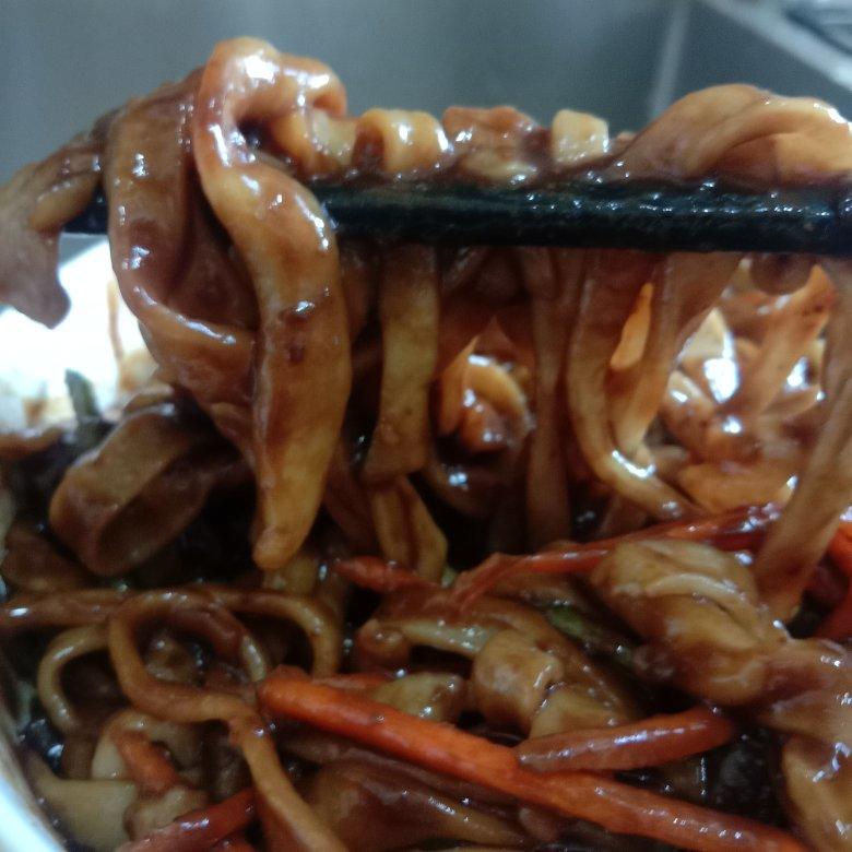 自制韩式炸酱面🍜酱香浓郁超好吃‼️