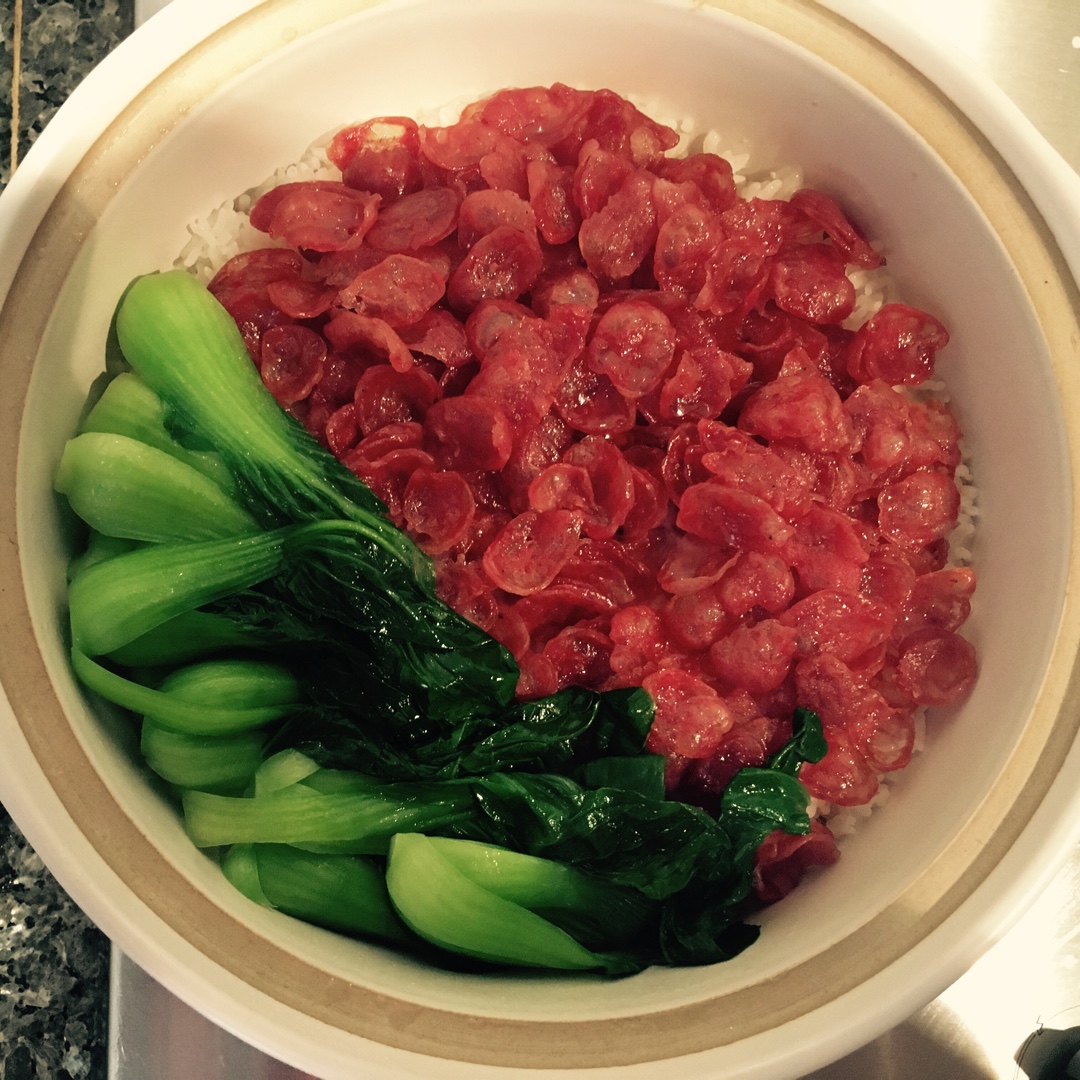 香肠煲仔饭