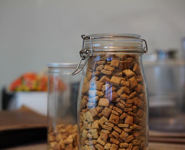 低卡美味的椒盐芝麻小饼干的做法