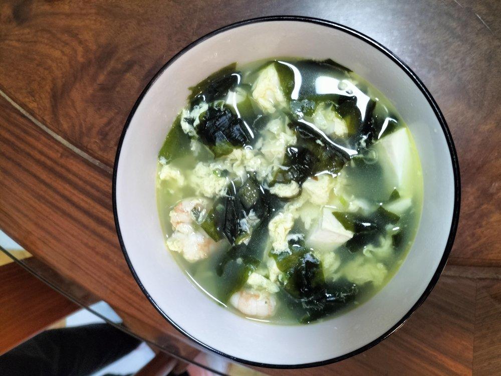 孩子增高汤 | 虾仁豆腐裙带菜汤