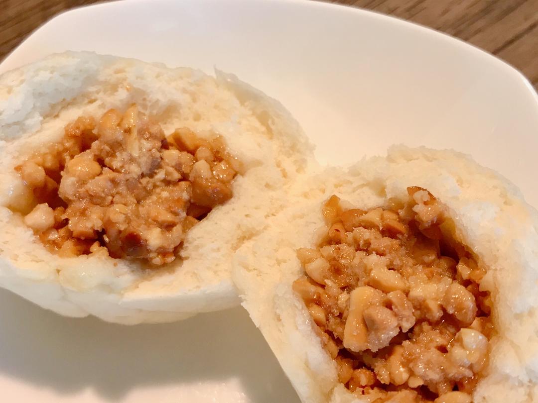 厦门花生甜包 Xiamen Peanut Crumble Bao