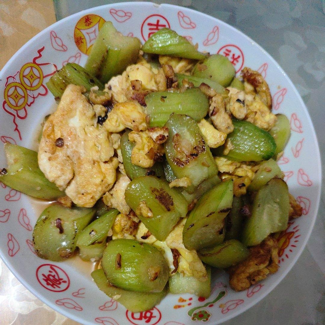 丝瓜炒鸡蛋5分钟夏日防暑快炒