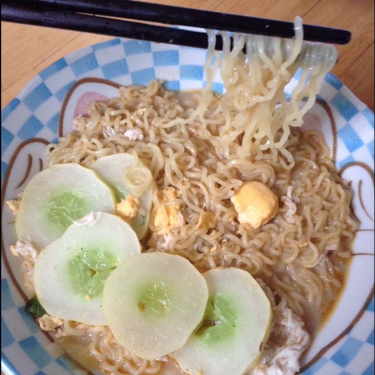 满足食欲的深夜秘密 森系浓香泡面