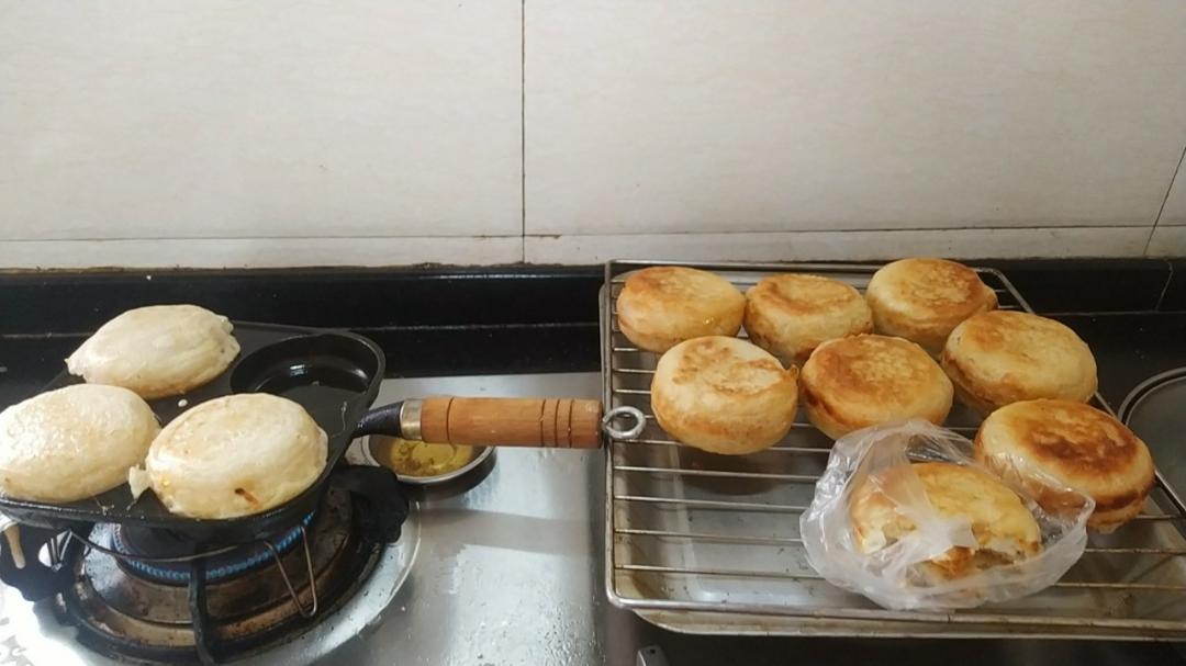 鸡蛋汉堡🍔 脆皮内松软～