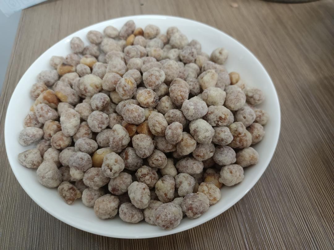 【创意小厨娘】休闲小零食——芝麻花生米，香甜酥脆可口，好吃到停不下来。