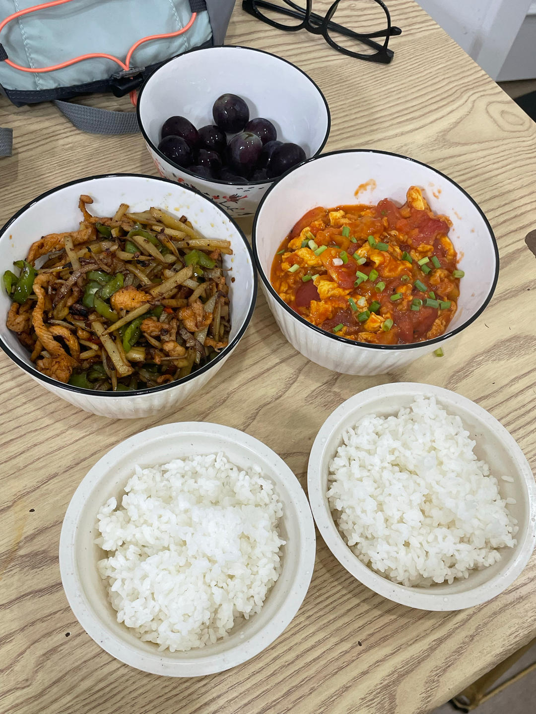 青椒土豆炒肉丝