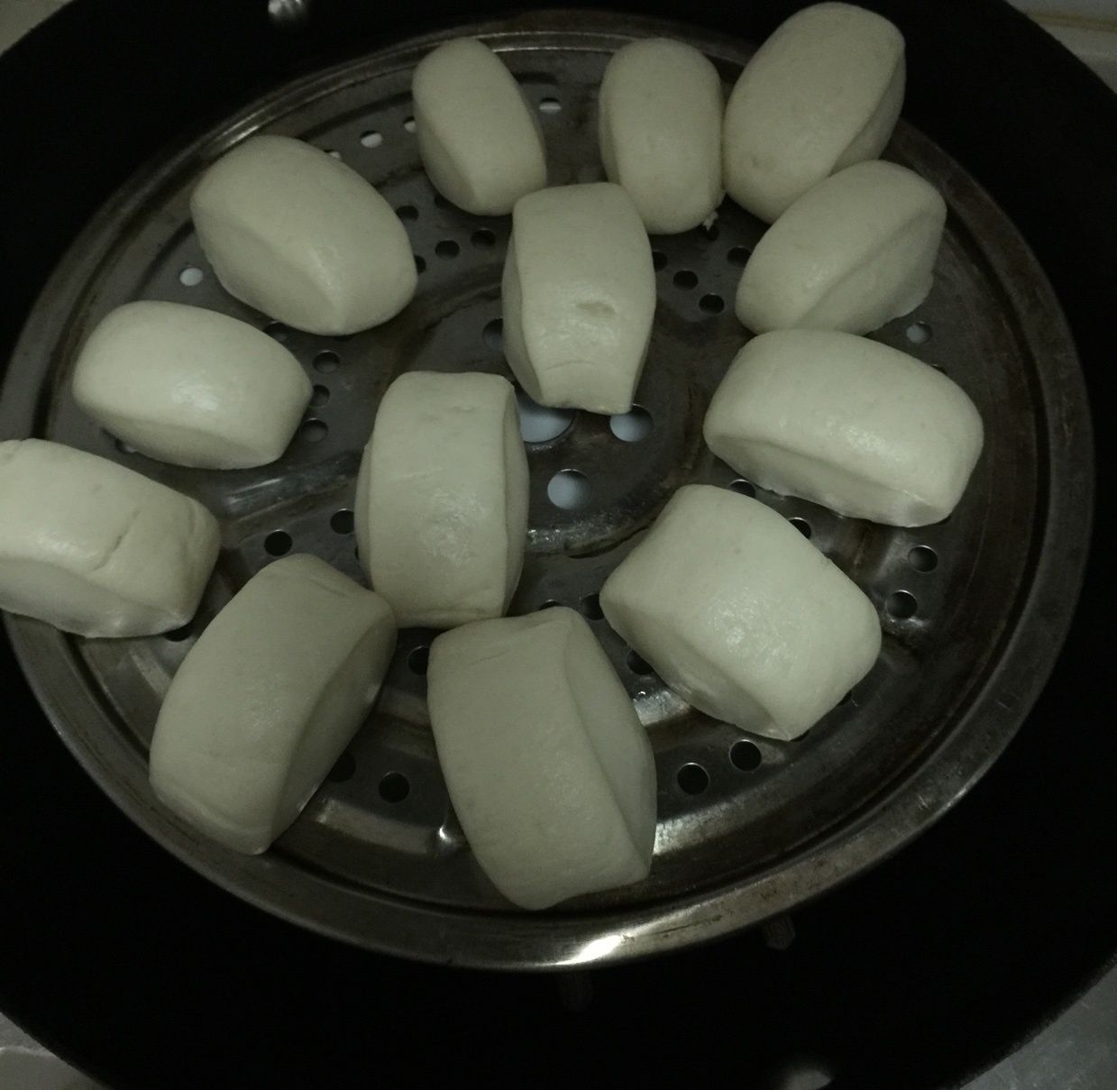 面包机版超松软牛奶馒头