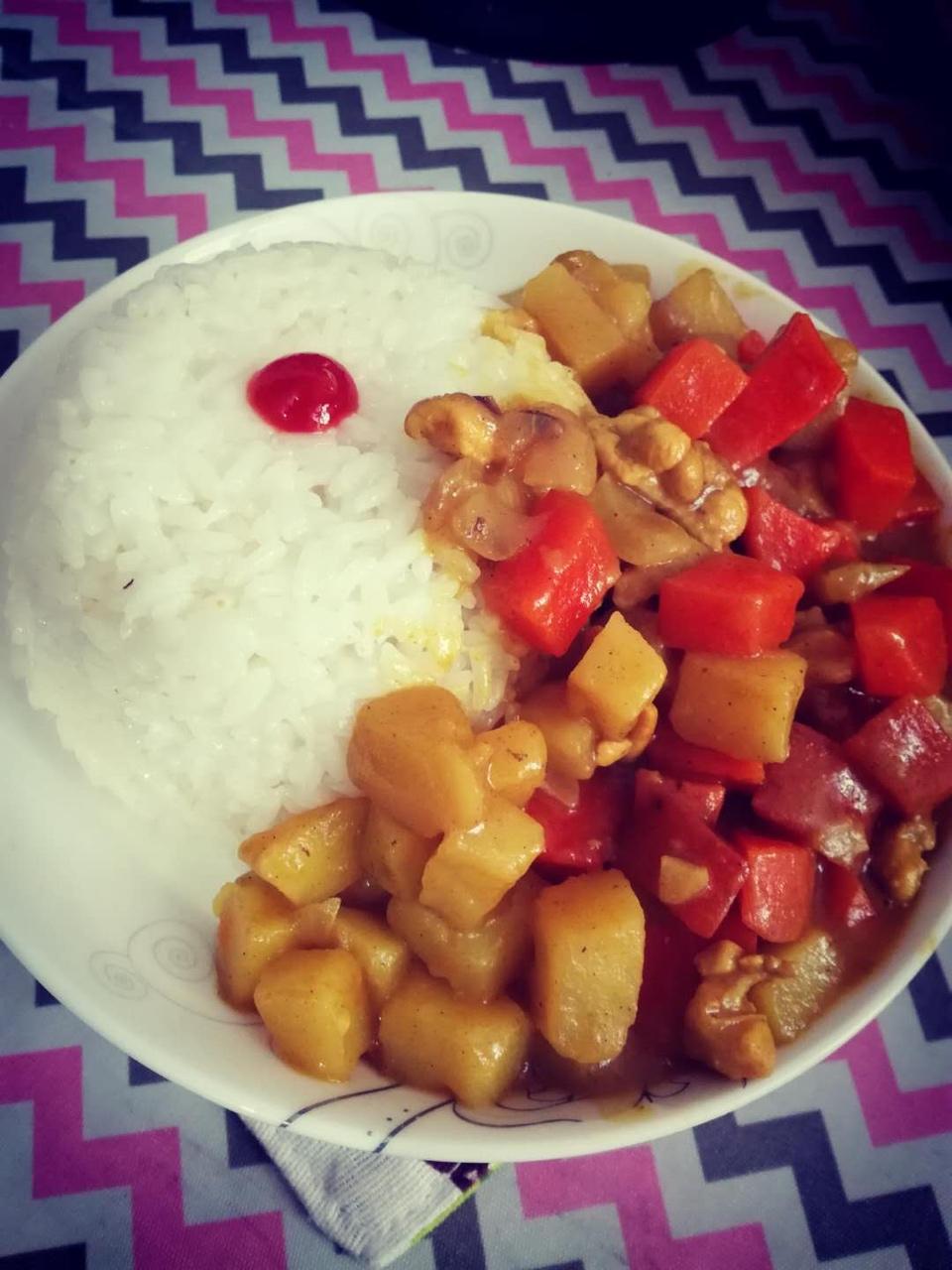 咖喱鸡肉饭