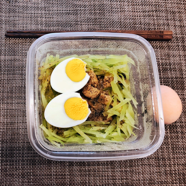 低脂高蛋白-菜花米炒藜麦+杂菇滑鸡肉盖饭的做法 步骤5