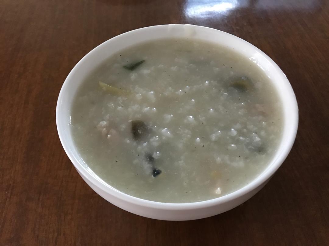 十五分钟快手之香滑皮蛋瘦肉粥(附五分钟电饭煲电压力锅更快捷方法)