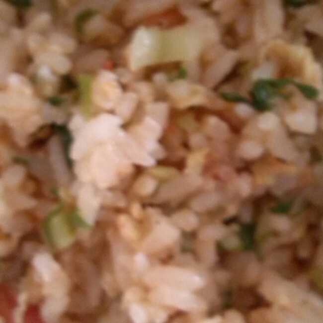 西红柿菜叶蛋炒饭