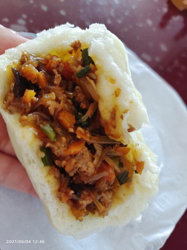 小时候的肉末粉丝包子