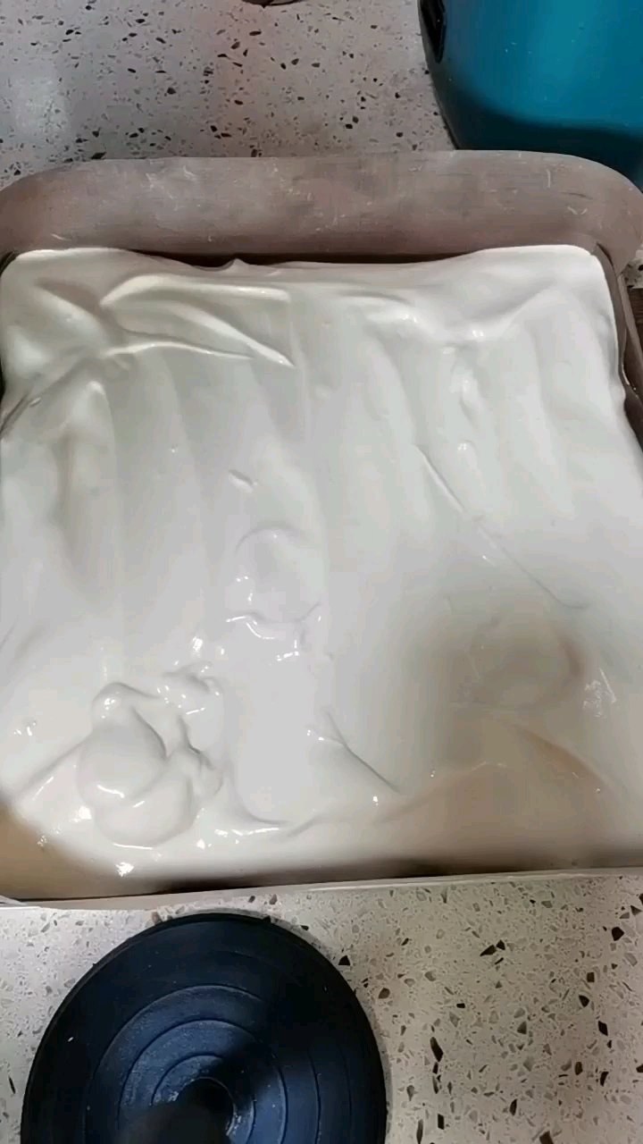 拉花蛋糕卷的做法 步骤8