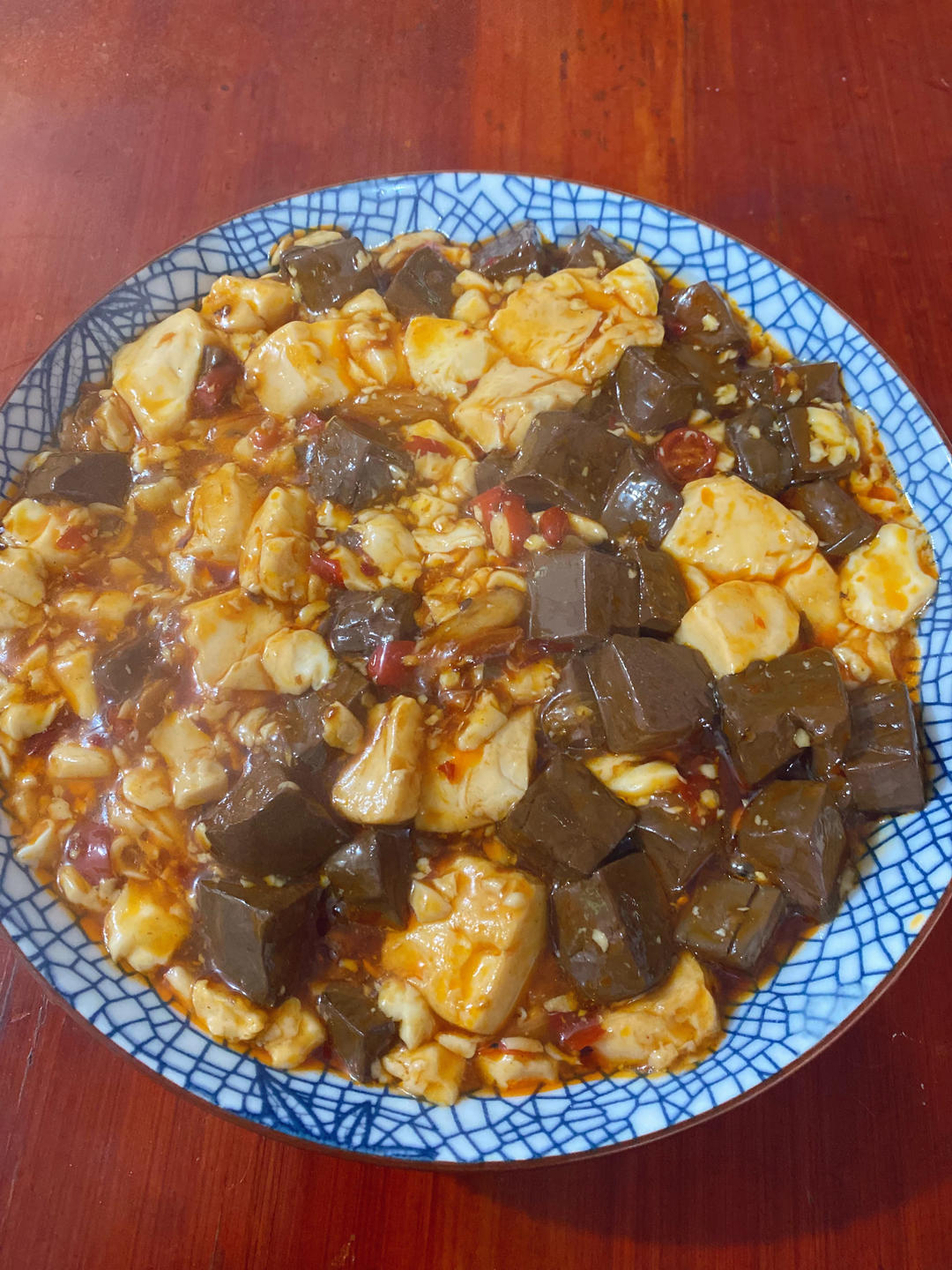 能吃三碗饭的红烧鸭血豆腐