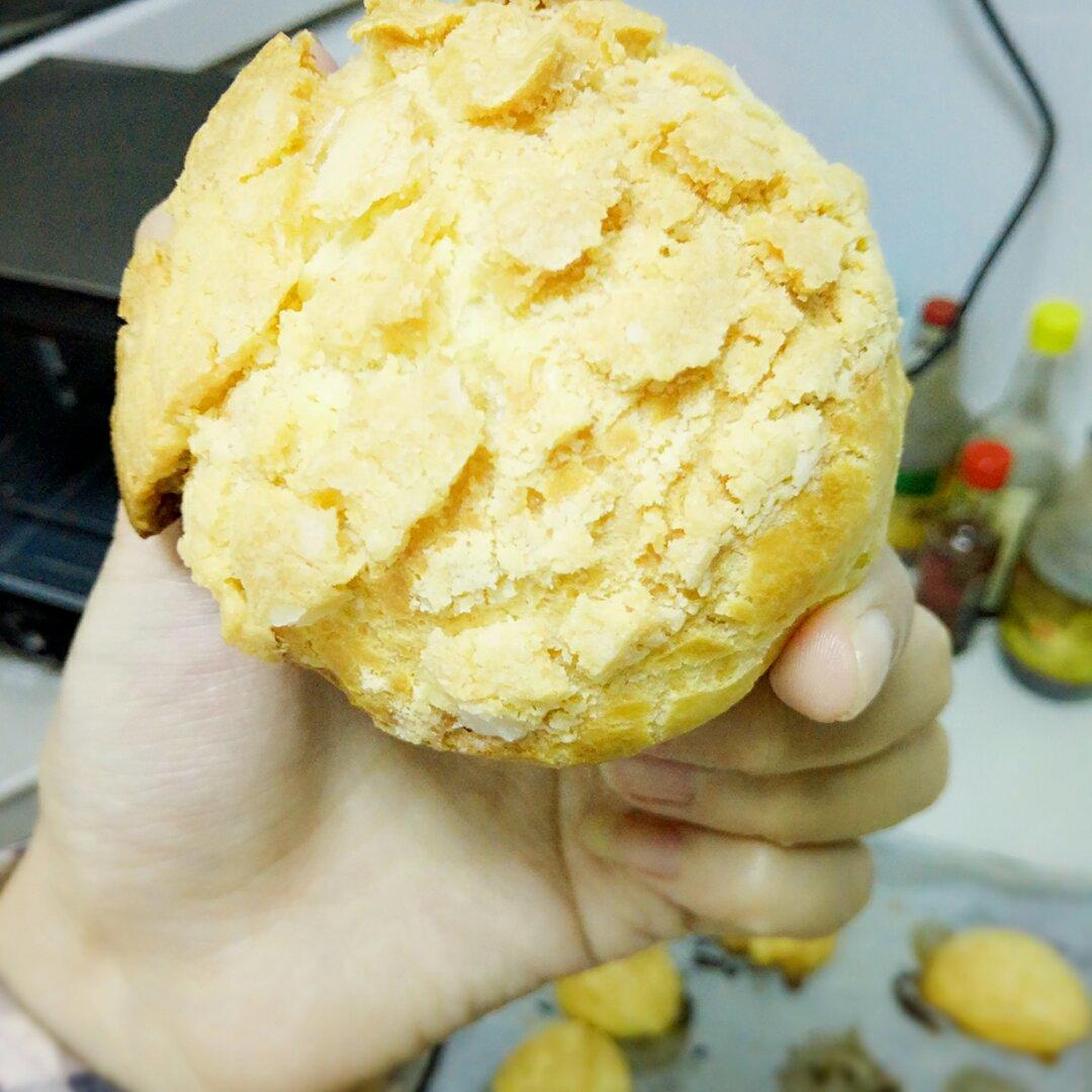 酥皮奶油泡芙--#皮黑森林#