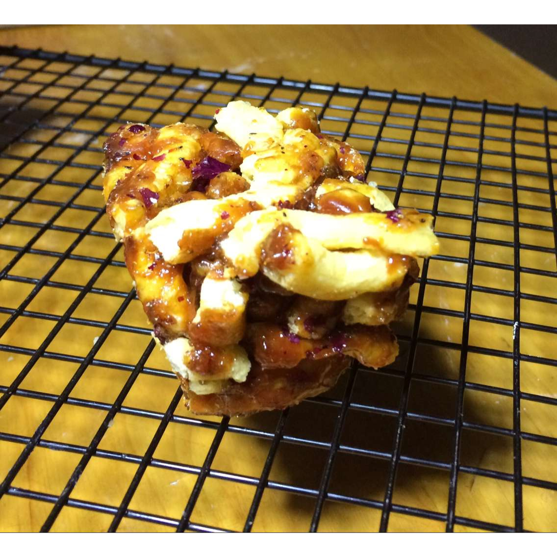 玫瑰花瓣萨其马