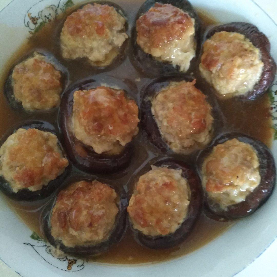 美味的肉酿香菇～～孩子爱吃的下饭菜