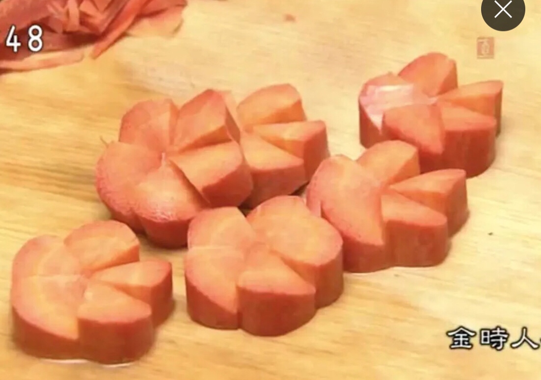 萝卜切法：樱花瓣的做法