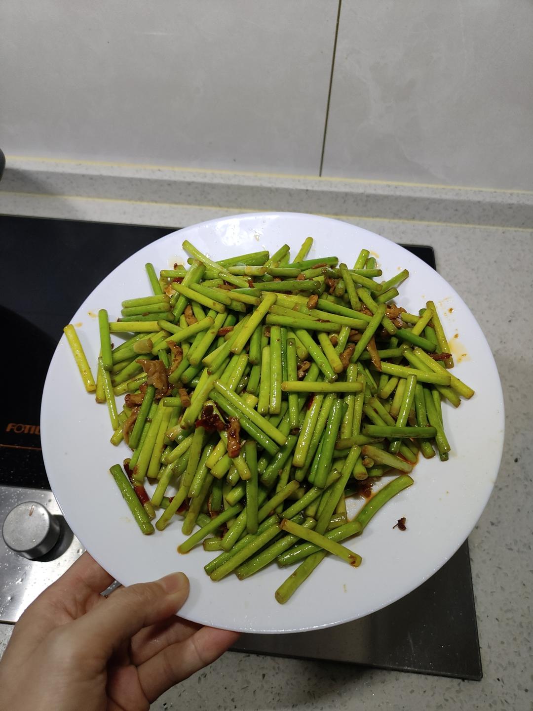 蒜薹炒肉丝