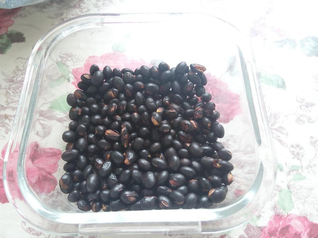 炒黑豆零食（调经备孕）