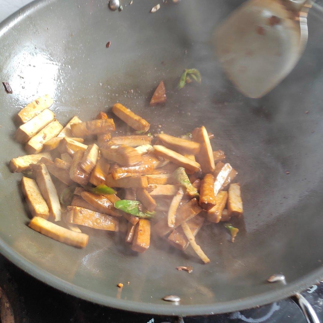 青椒炒豆干