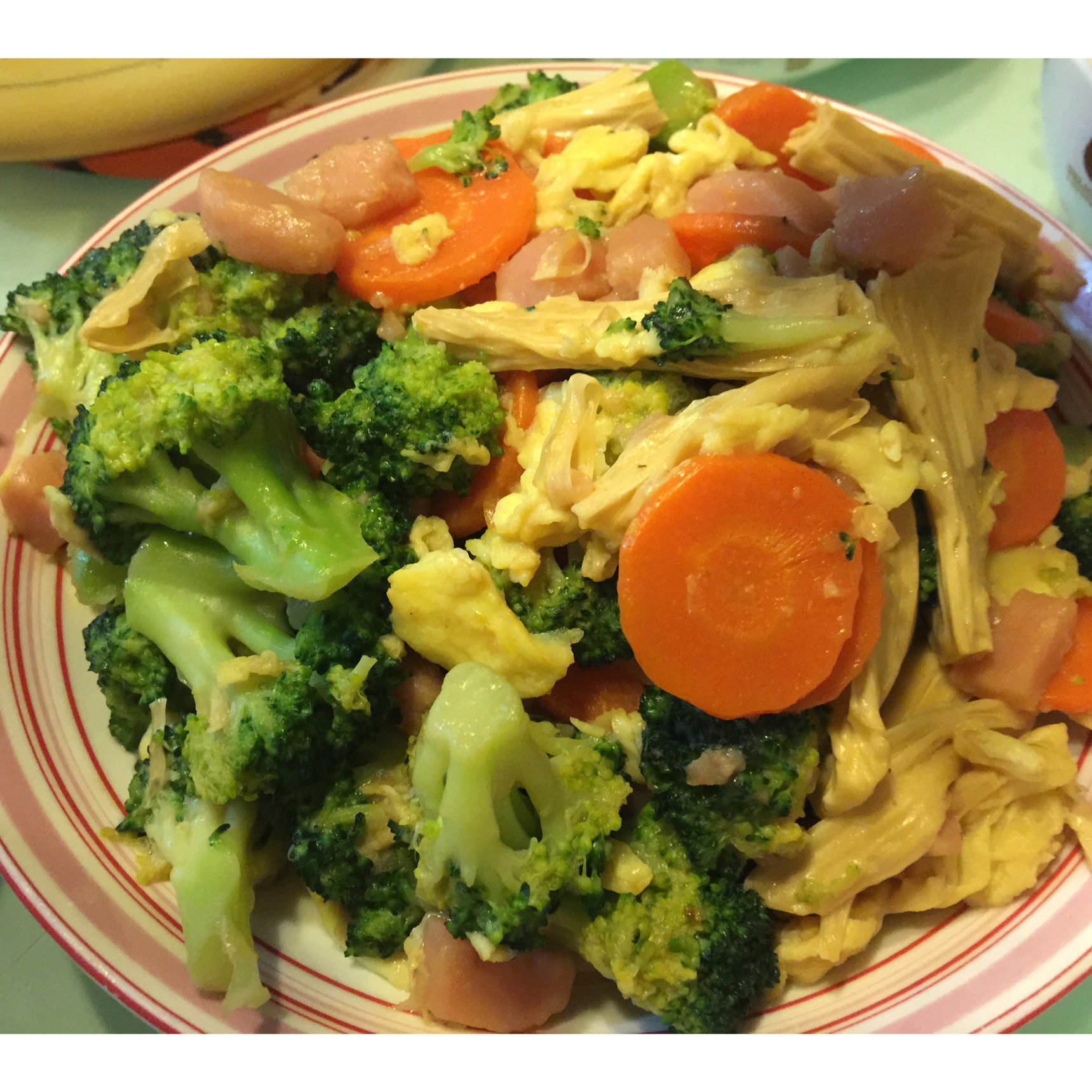 {☀快手晚餐☀}火腿肠滑蛋西兰花