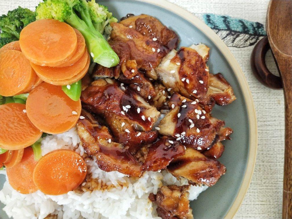 日式照烧鸡排饭