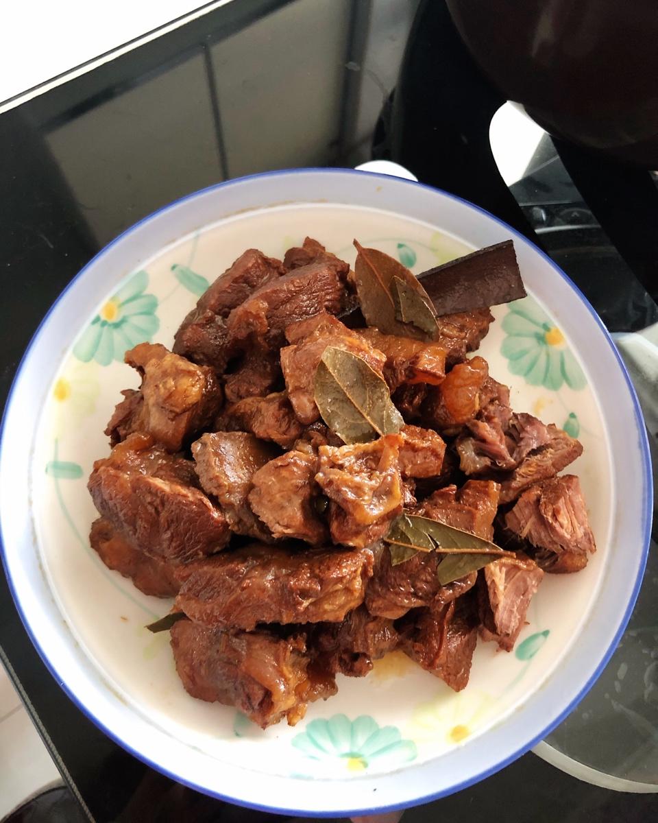 电压力锅酱牛腱子