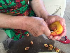 自制桃子罐头的做法 步骤6