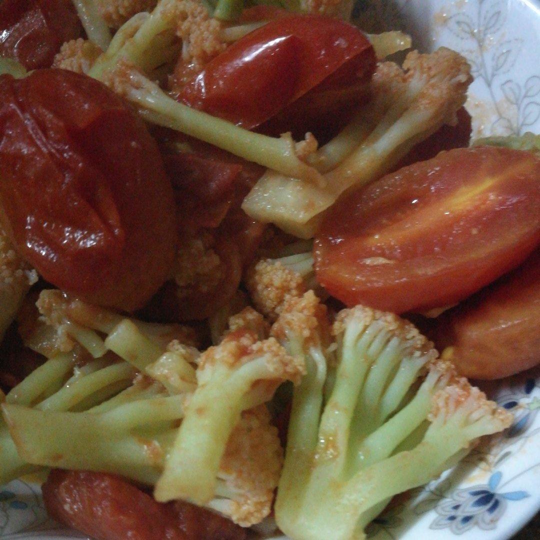 有机花菜炒西红柿