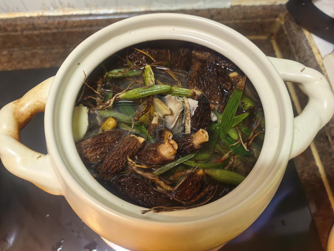 石橄榄鲍鱼鸡汤