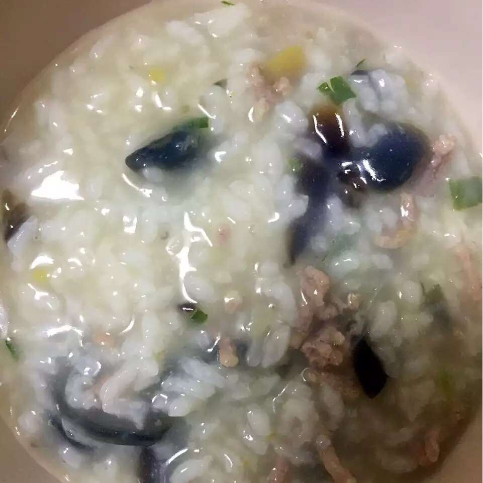 皮蛋瘦肉粥