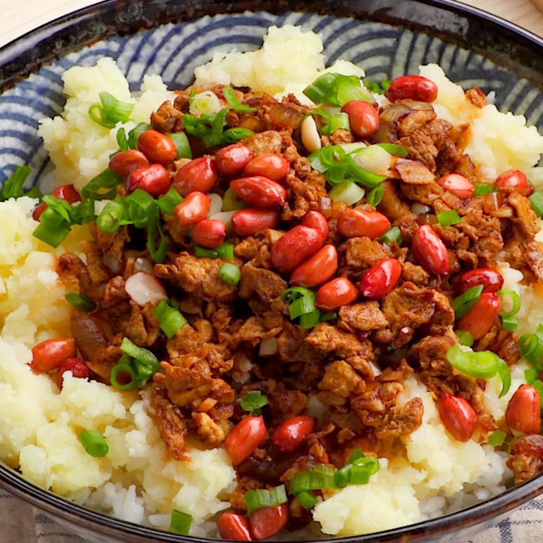 土豆鸡蛋酱拌饭