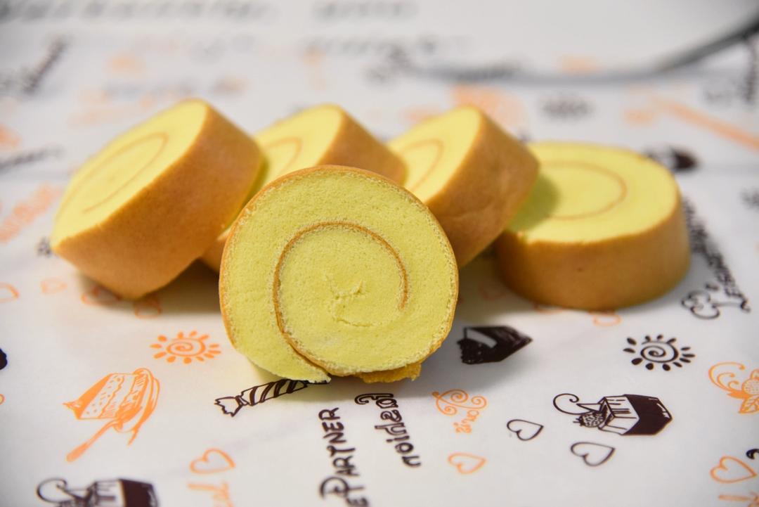 蛋糕卷这样做‼️不掉皮不开裂（小视频食谱）