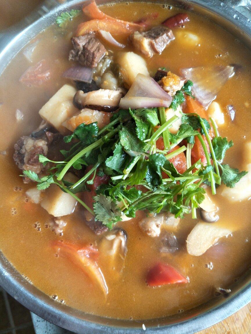 红烧牛肉土豆 （独家秘制）