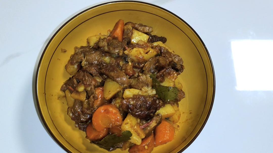 番茄土豆炖牛腩