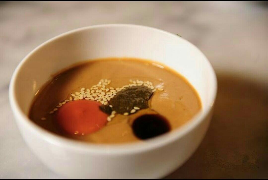 《老北京火锅麻酱料蘸碟》的做法