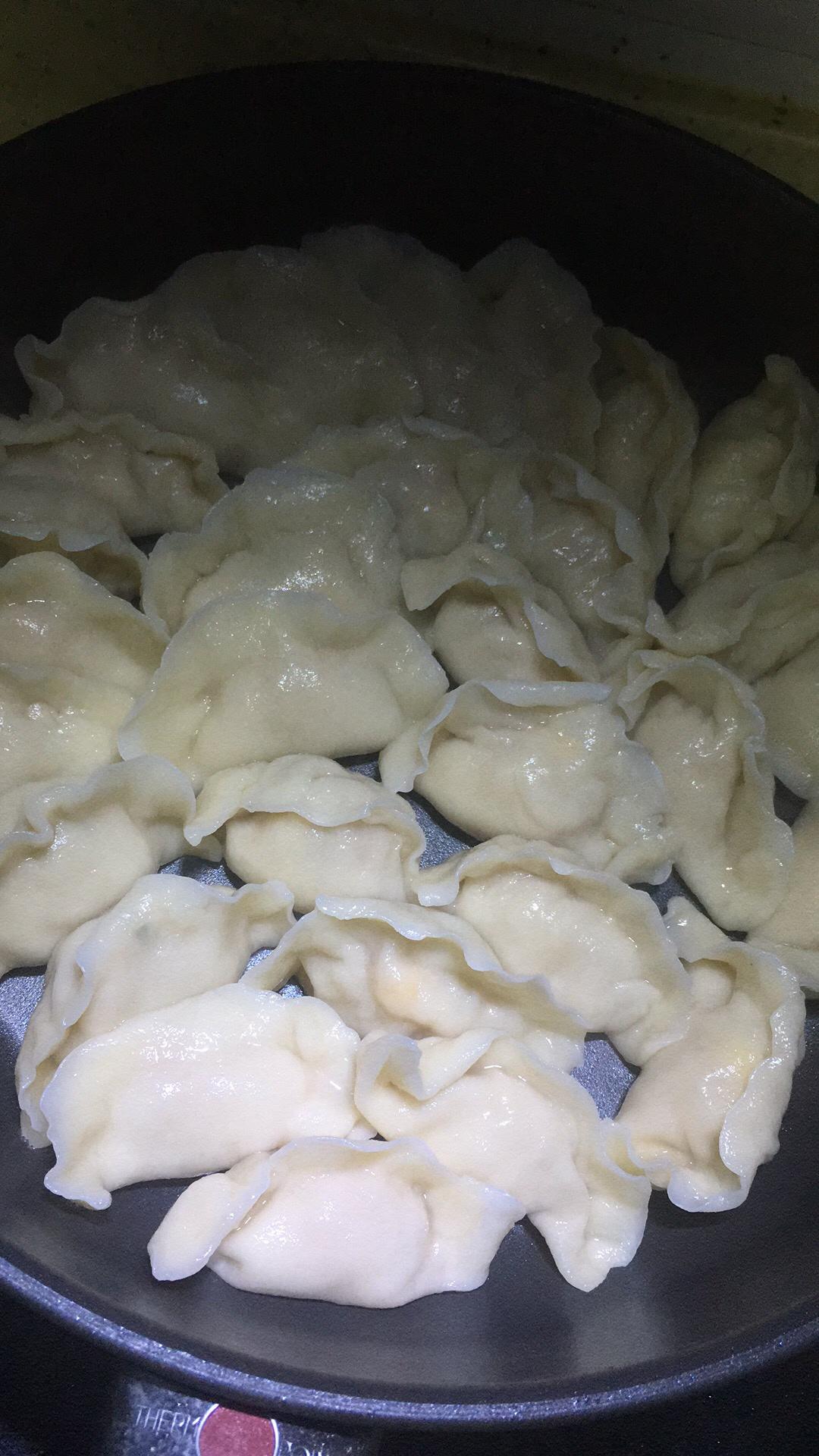 冷冻水饺做煎饺