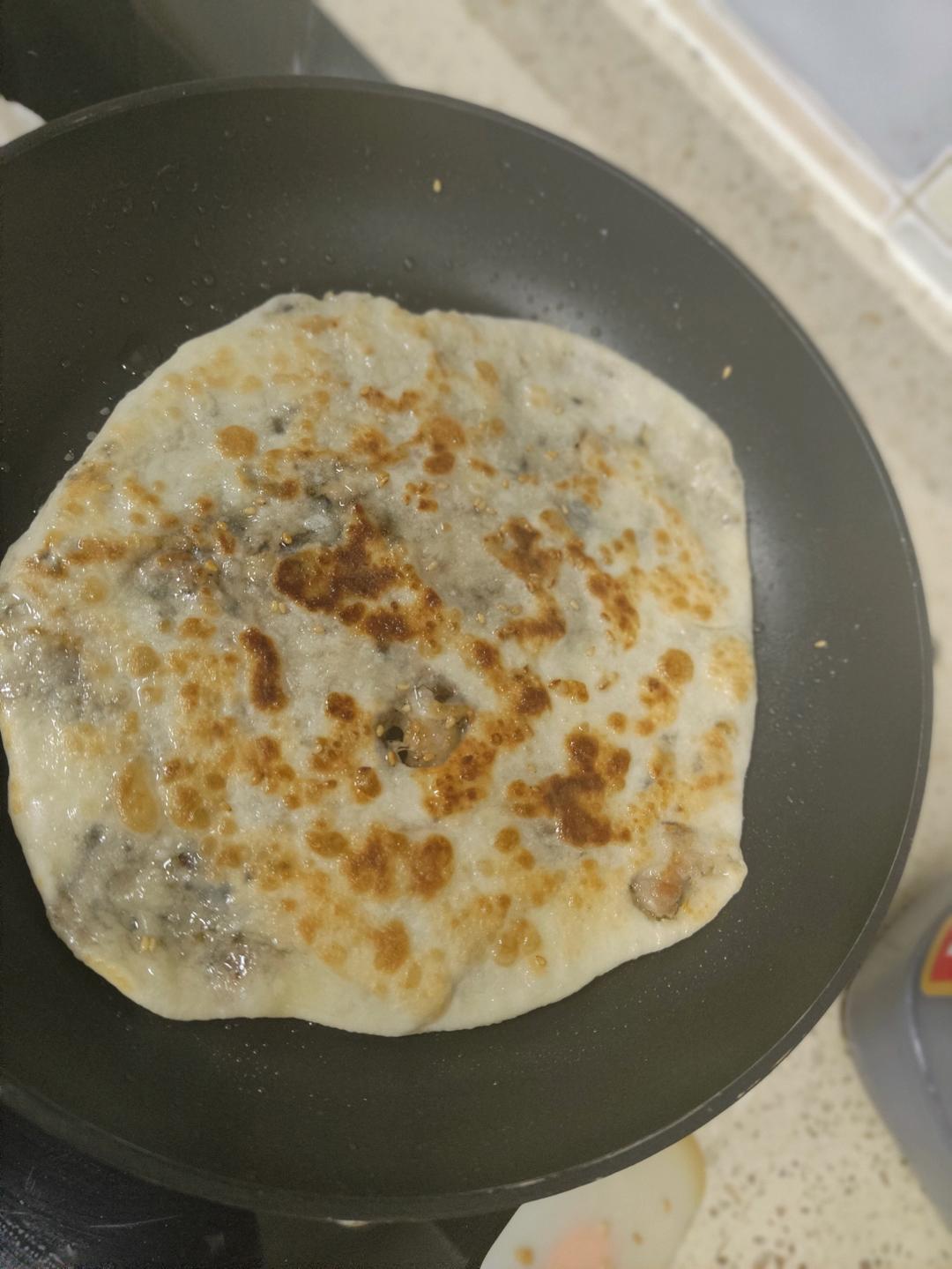 梅干菜肉饼（平底锅煎和烤箱烤两种吃法）