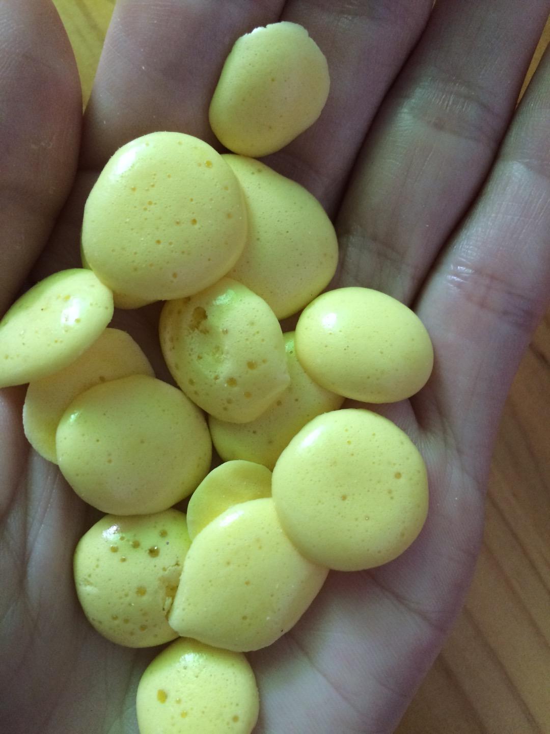 入口即化的无添加蛋黄溶豆