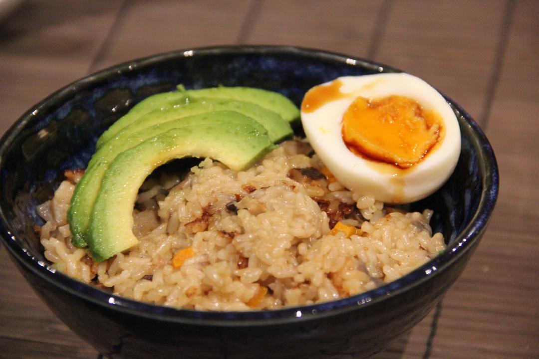 【一粥一饭】牛油果糙米杂蔬饭佐糙米茶