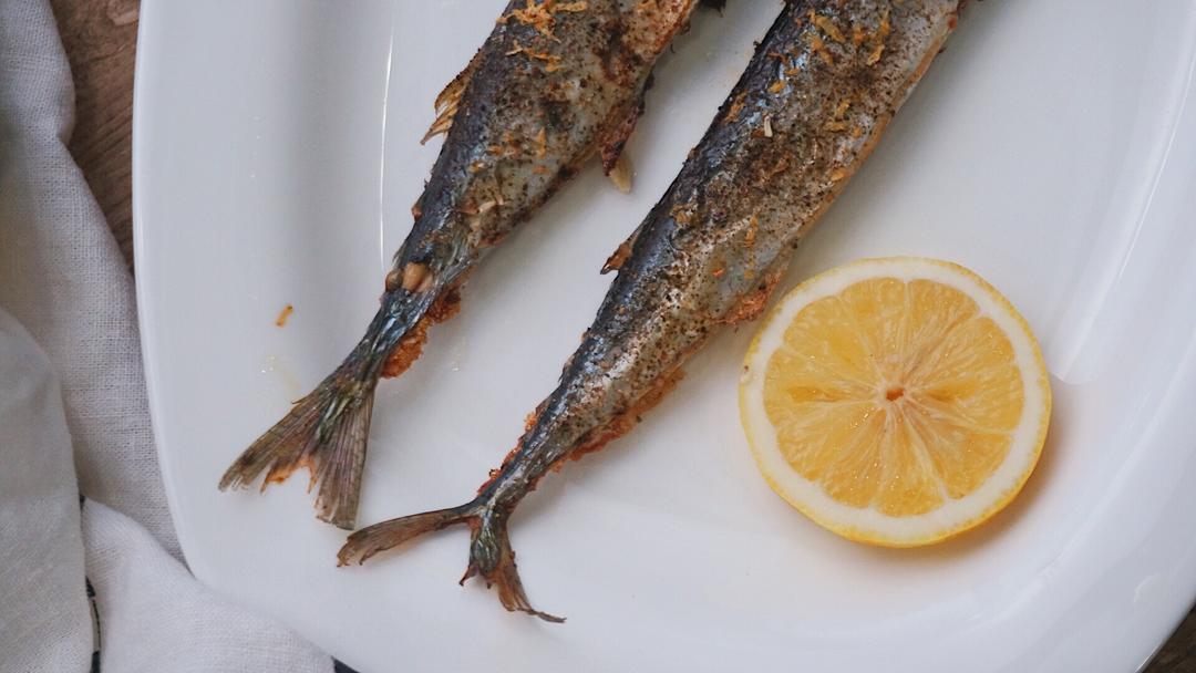 柠香烤秋刀鱼