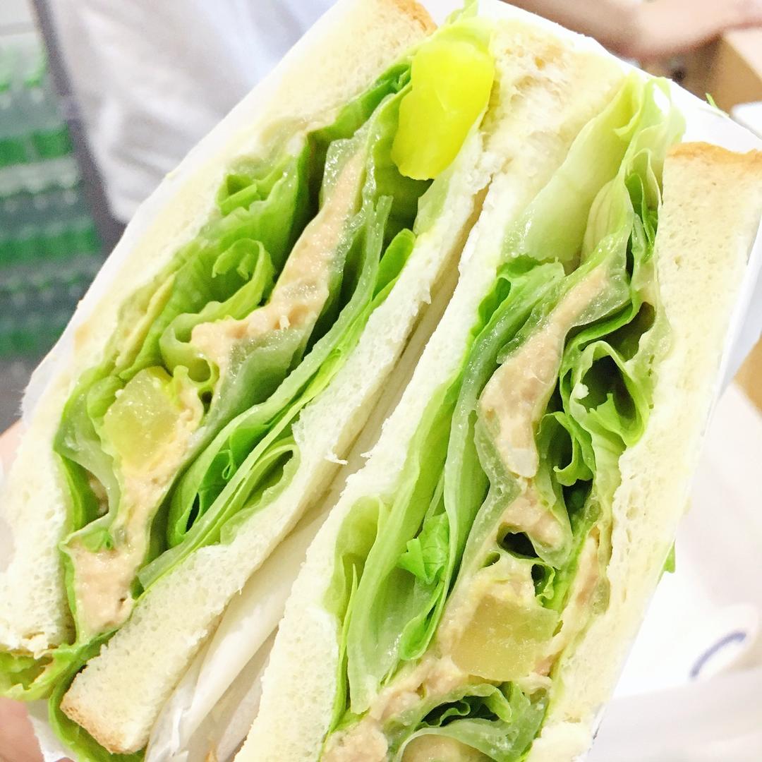 《Tinrry下午茶》教你做吞拿鱼三明治