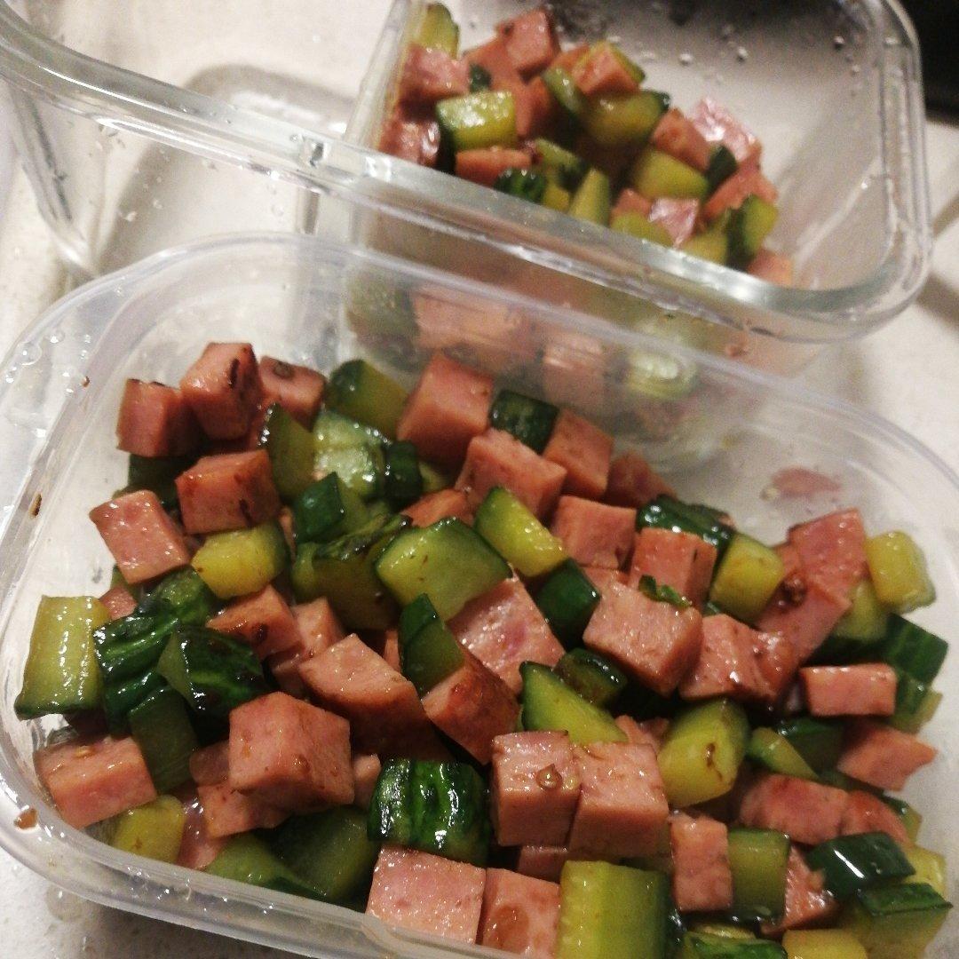 黄瓜火腿丁