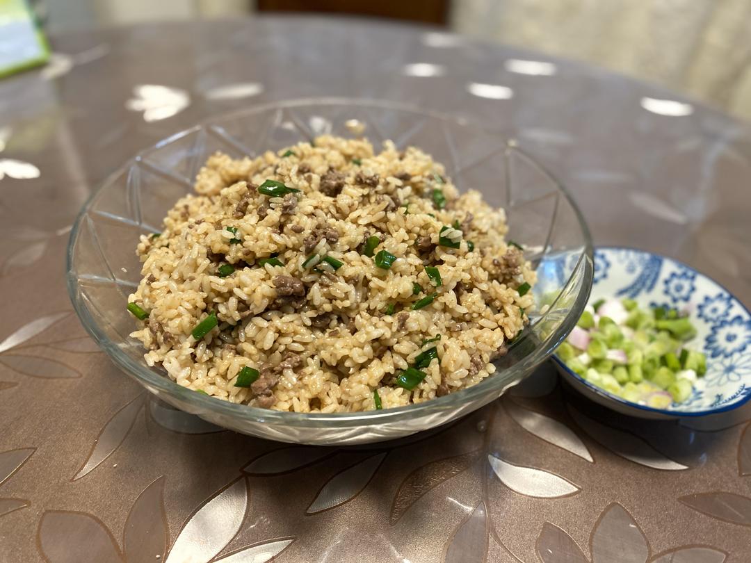 超好味蒜香牛肉炒飯的做法