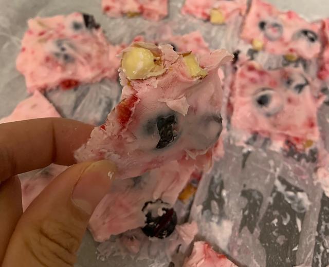 冷冻酸奶块(Frozen Yogurt Bars)的做法