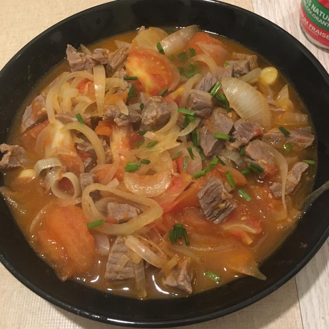 番茄牛腩(这样做牛肉不会老哦）