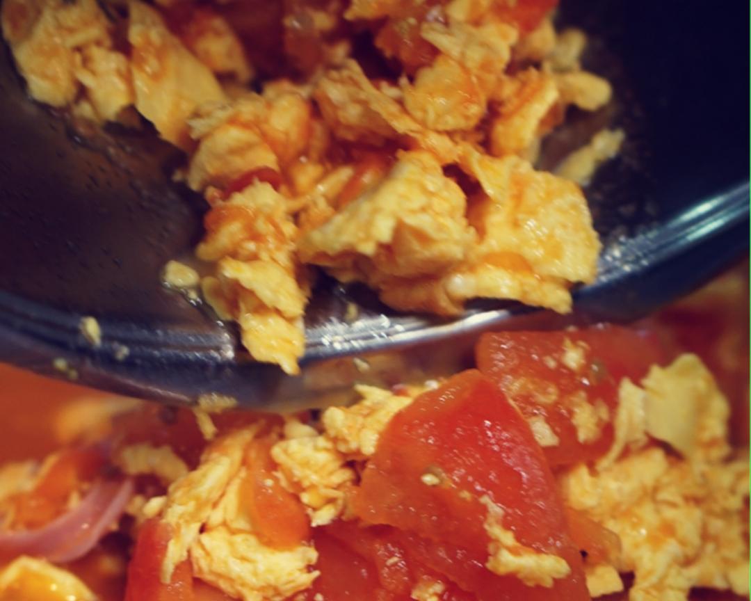 番茄🍅炒蛋【小美版】的做法